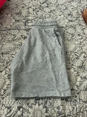 H&M Men's Light Gray Drawstring Mini Shorts